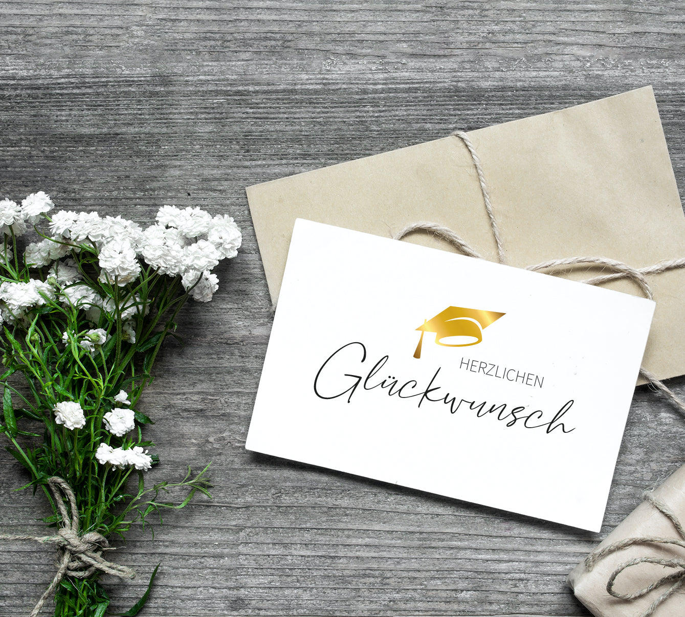 1 Premium Glückwunschkarte zum Abschluss Klappkarte 10,5x14,8cm + Naturumschlag Merz Designkarten