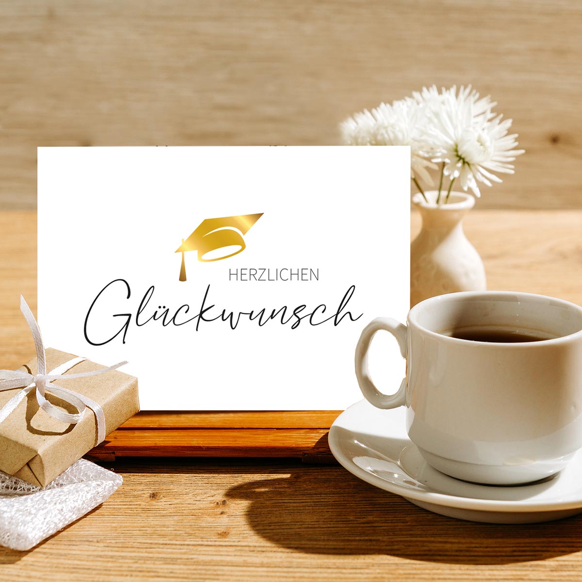 1 Premium Glückwunschkarte zum Abschluss Klappkarte 10,5x14,8cm + Naturumschlag Merz Designkarten